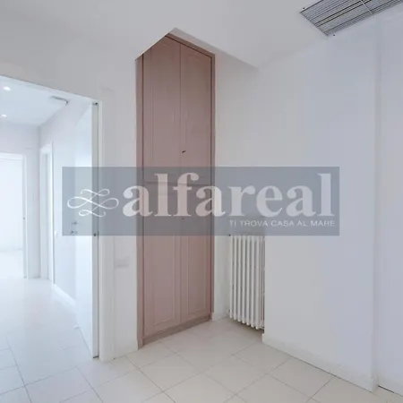 Mimmo 7 Beachfront, 2 Bedrooms, And Parking Space Castiglione della Pescaia