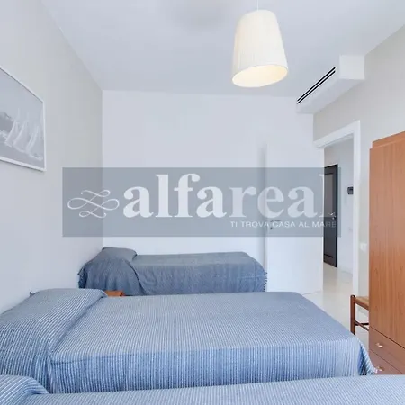 شقة Mimmo 7 Beachfront, 2 Bedrooms, And Parking Space