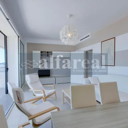 Mimmo 7 Beachfront, 2 Bedrooms, And Parking Space Appartement Castiglione della Pescaia