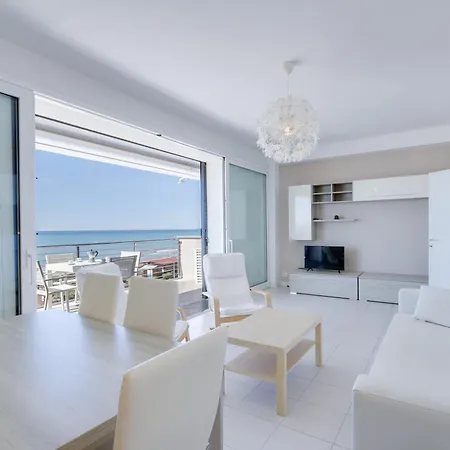 Mimmo 7 Beachfront, 2 Bedrooms, And Parking Space Appartamento Castiglione della Pescaia