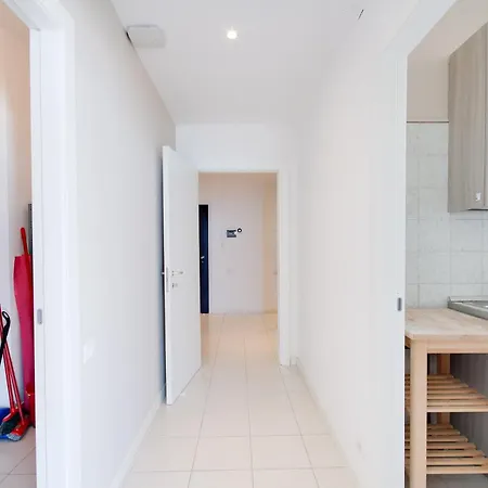 Mimmo 7 Beachfront, 2 Bedrooms, And Parking Space *